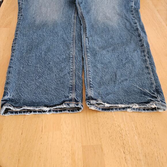 American Eagle Super High Rise Straight Jeans sz 16 Reg Distressed - Picture 11 of 11